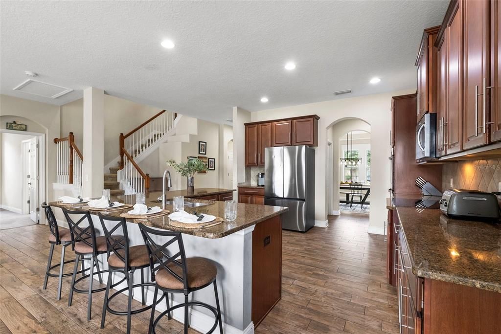 For Sale: $499,000 (4 beds, 2 baths, 2910 Square Feet)