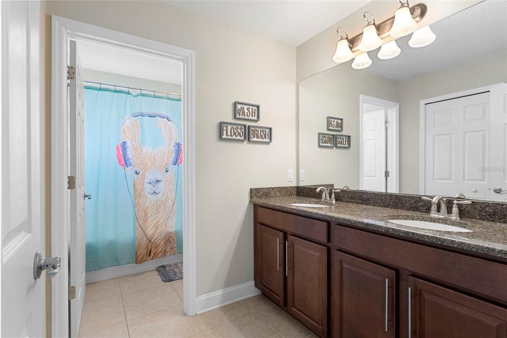 For Sale: $499,000 (4 beds, 2 baths, 2910 Square Feet)
