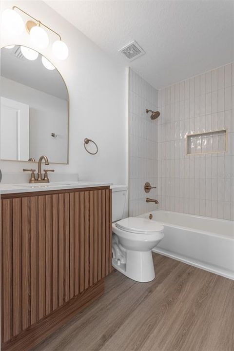 For Sale: $365,000 (3 beds, 2 baths, 1440 Square Feet)