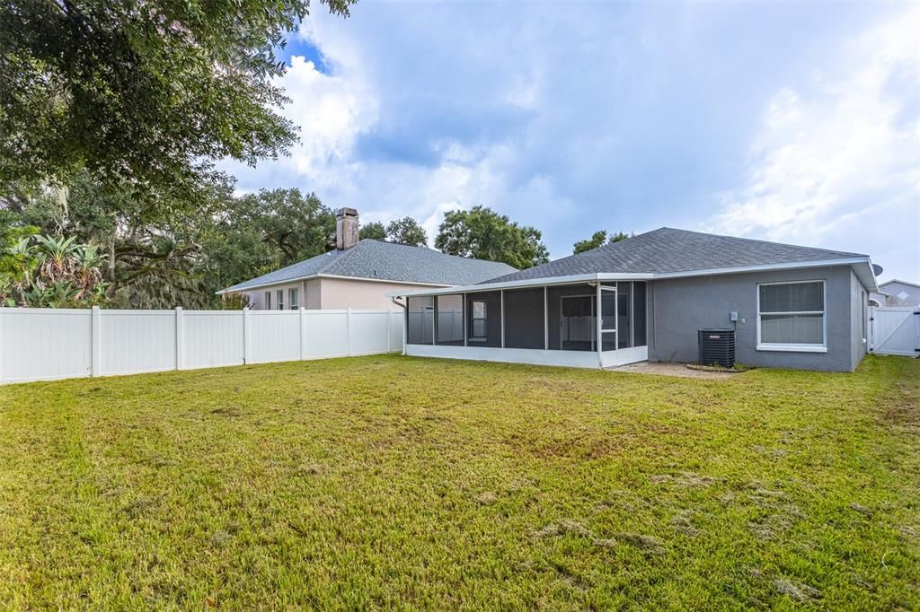 For Sale: $365,000 (3 beds, 2 baths, 1440 Square Feet)