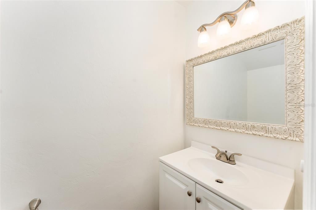 For Rent: $1,750 (2 beds, 2 baths, 1414 Square Feet)