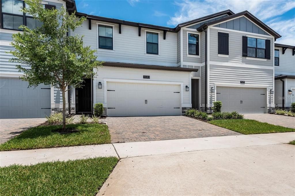 For Rent: $2,750 (3 beds, 2 baths, 1863 Square Feet)
