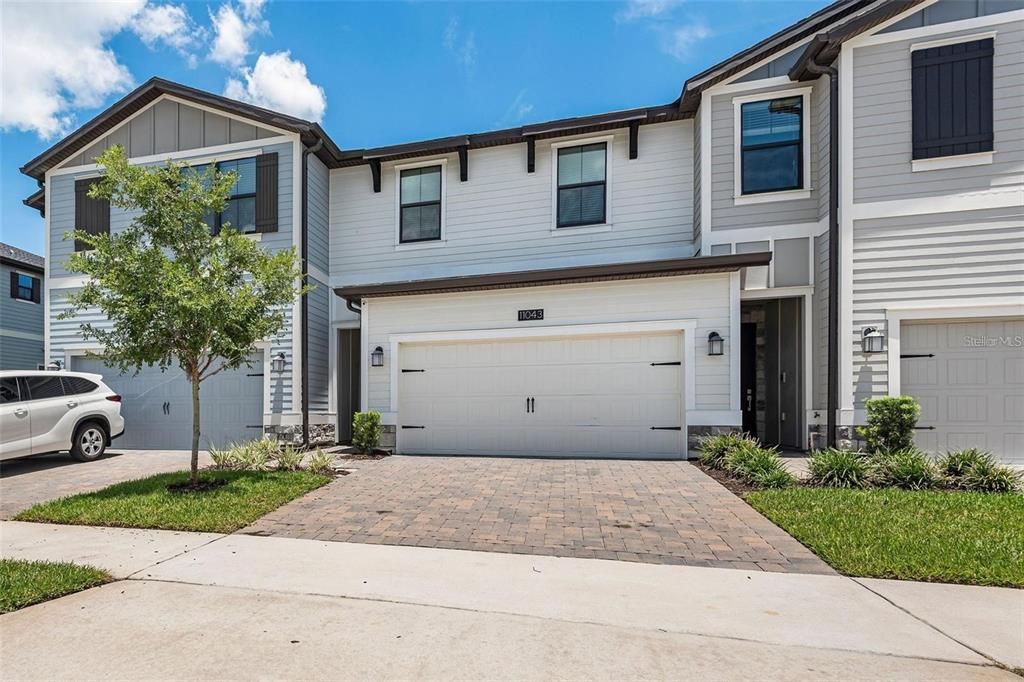 For Rent: $2,750 (3 beds, 2 baths, 1863 Square Feet)