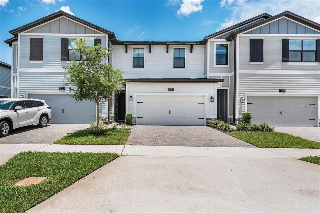 For Rent: $2,750 (3 beds, 2 baths, 1863 Square Feet)