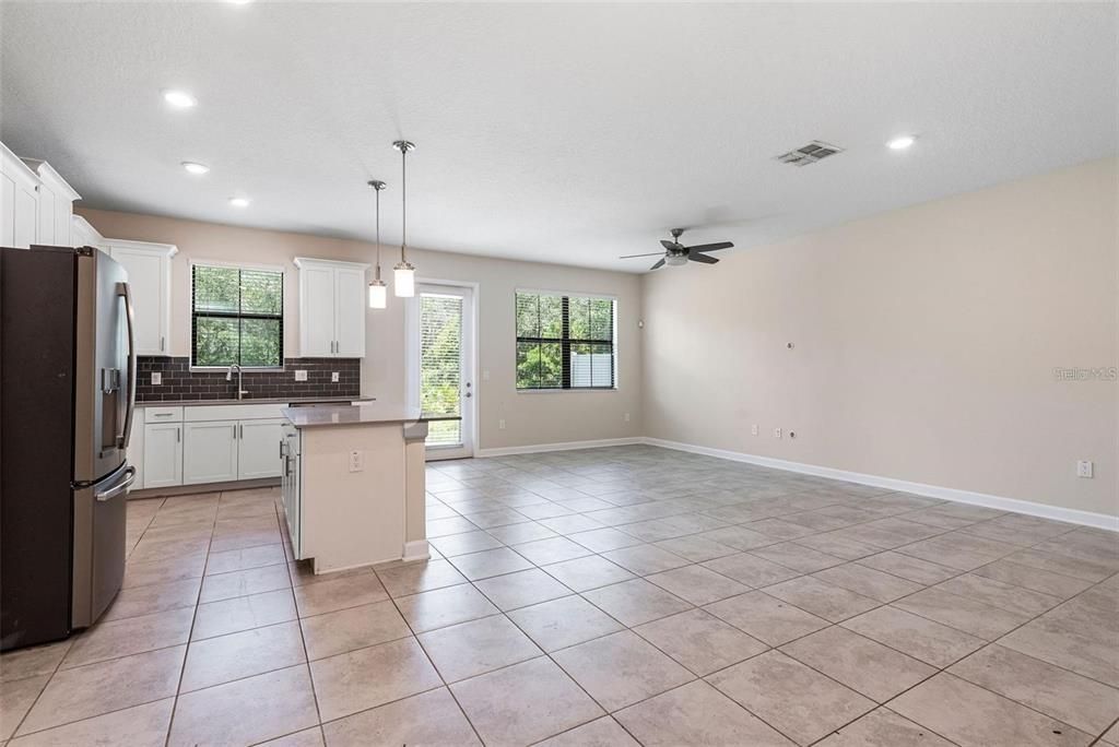 For Rent: $2,750 (3 beds, 2 baths, 1863 Square Feet)