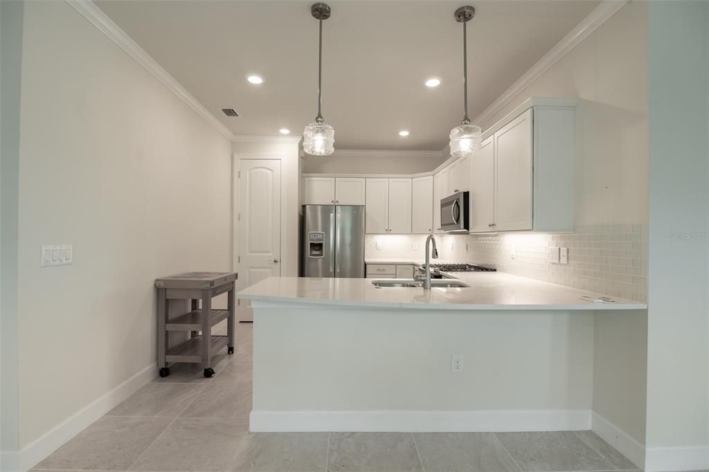 For Rent: $4,100 (2 beds, 2 baths, 1548 Square Feet)