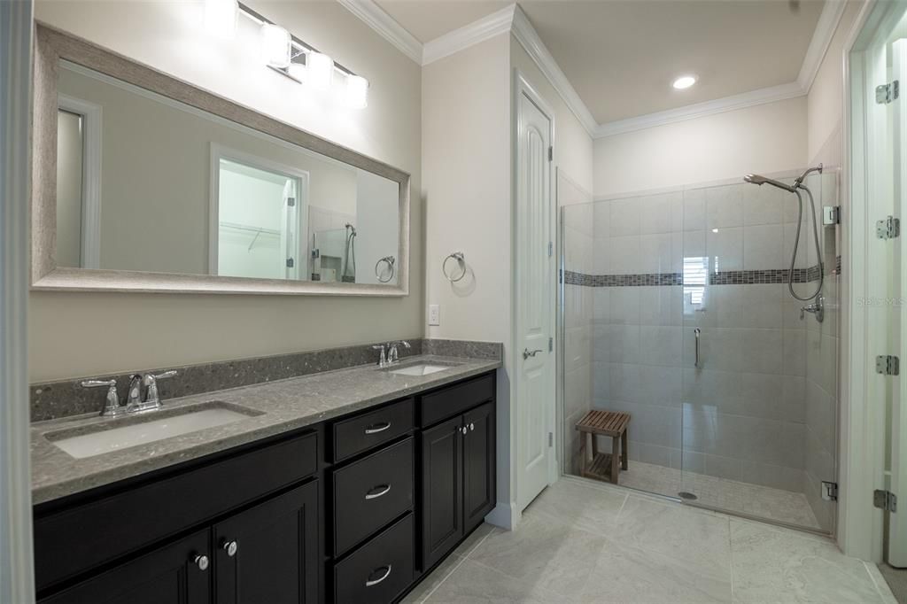 For Rent: $4,100 (2 beds, 2 baths, 1548 Square Feet)