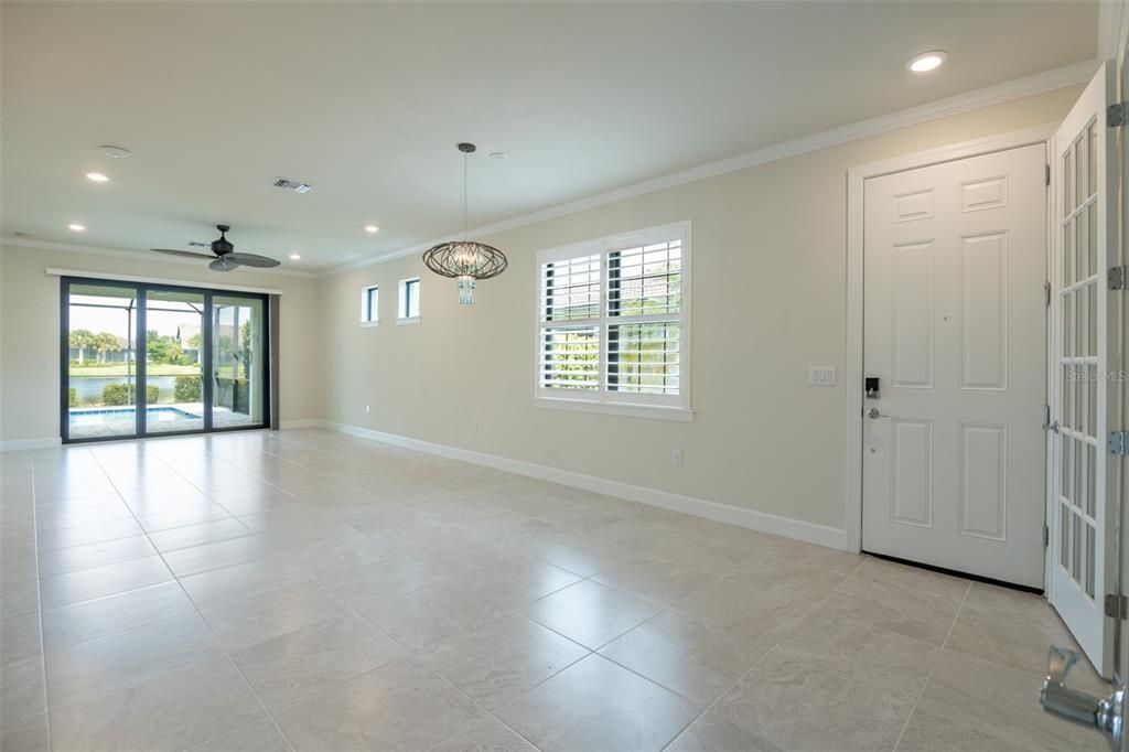 For Rent: $4,100 (2 beds, 2 baths, 1548 Square Feet)