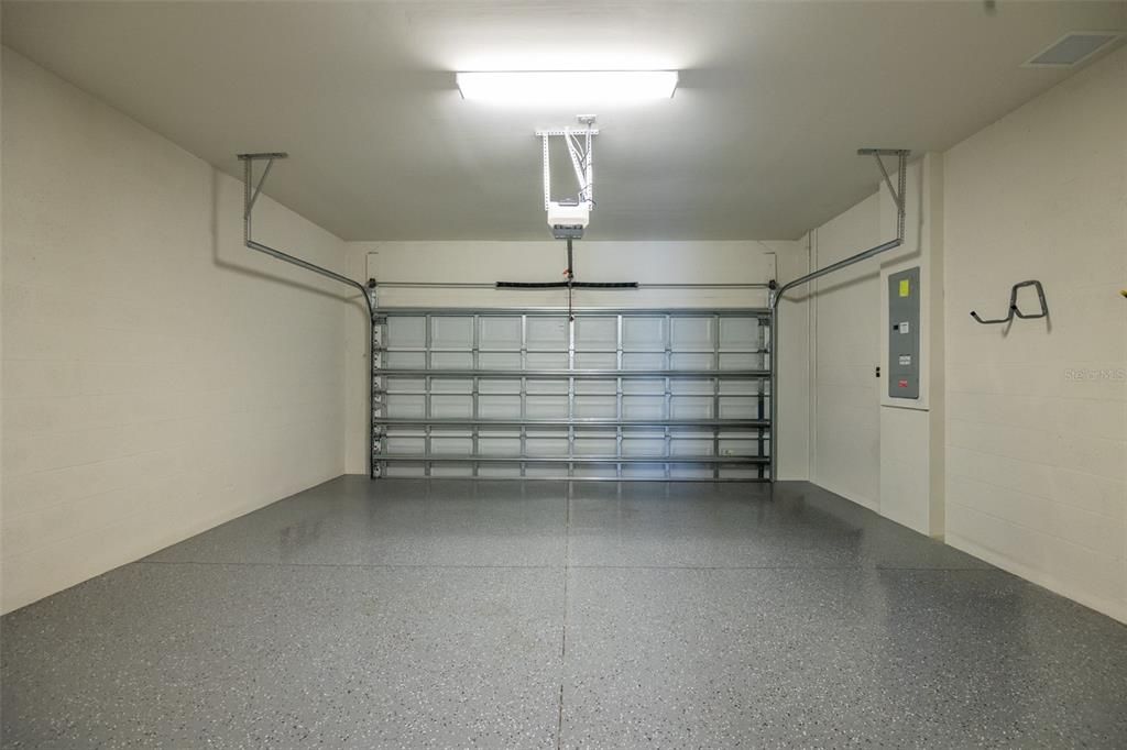 For Rent: $4,100 (2 beds, 2 baths, 1548 Square Feet)