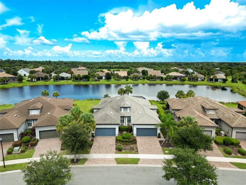 For Rent: $4,100 (2 beds, 2 baths, 1548 Square Feet)