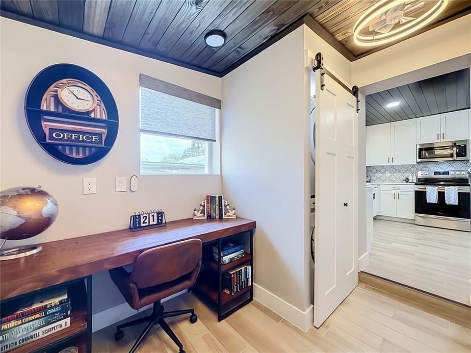 En Venta: $899,000 (4 camas, 2 baños, 1830 Pies cuadrados)