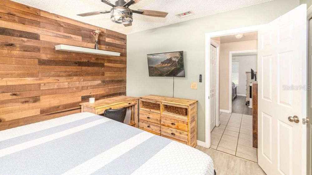 En Venta: $369,900 (3 camas, 2 baños, 1568 Pies cuadrados)