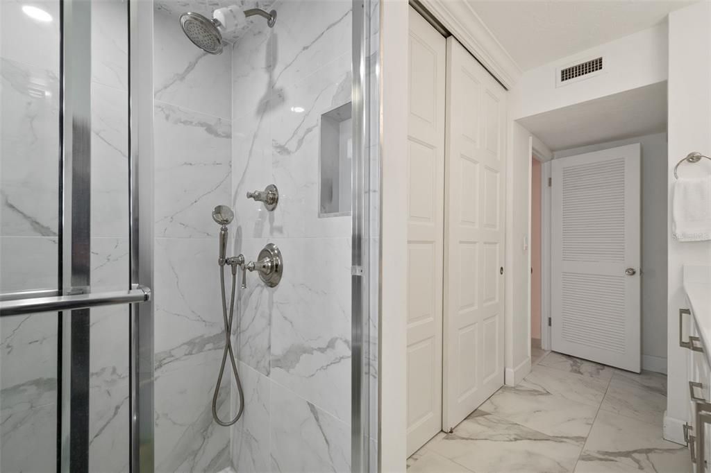 Activo con contrato: $1,299,000 (3 camas, 2 baños, 1734 Pies cuadrados)
