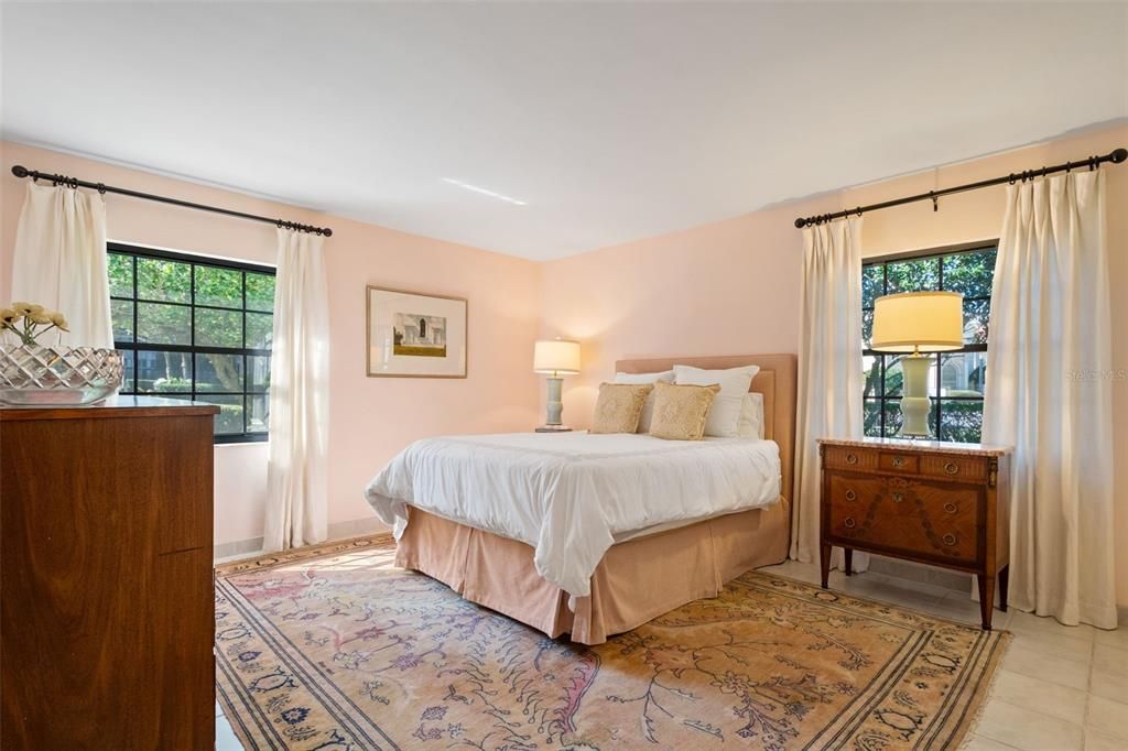 Activo con contrato: $1,299,000 (3 camas, 2 baños, 1734 Pies cuadrados)