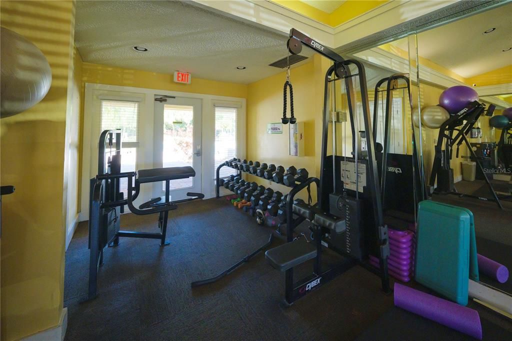 For Rent: $1,695 (2 beds, 1 baths, 857 Square Feet)