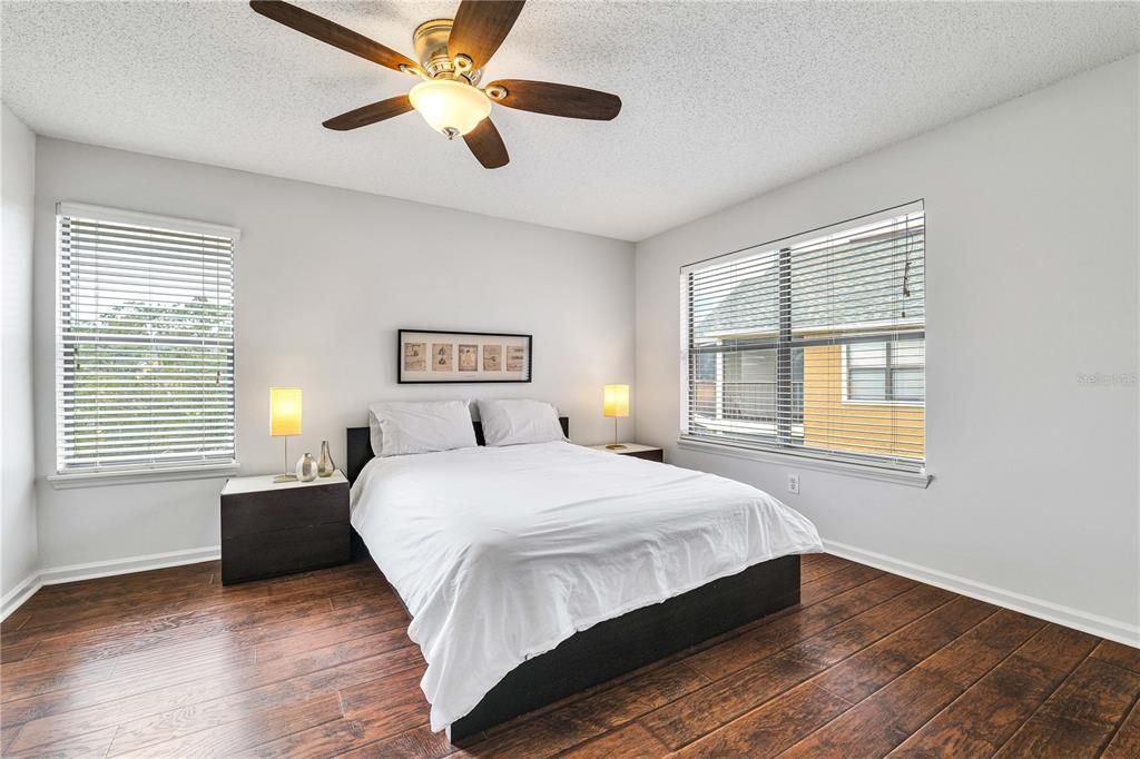 For Rent: $1,695 (2 beds, 1 baths, 857 Square Feet)