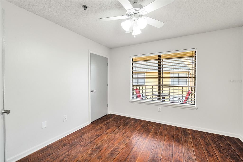 For Rent: $1,695 (2 beds, 1 baths, 857 Square Feet)