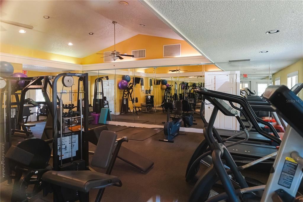 For Rent: $1,695 (2 beds, 1 baths, 857 Square Feet)