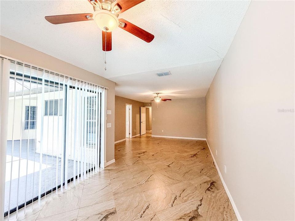 For Sale: $481,900 (4 beds, 3 baths, 2477 Square Feet)