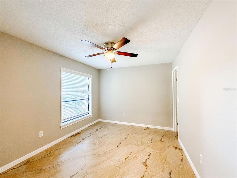 For Sale: $481,900 (4 beds, 3 baths, 2477 Square Feet)