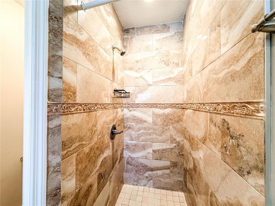 For Sale: $481,900 (4 beds, 3 baths, 2477 Square Feet)