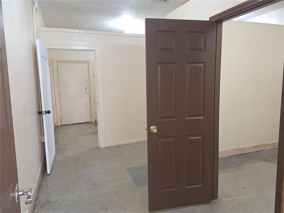 For Sale: $19,992 (0 beds, 0 baths, 13818 Square Feet)