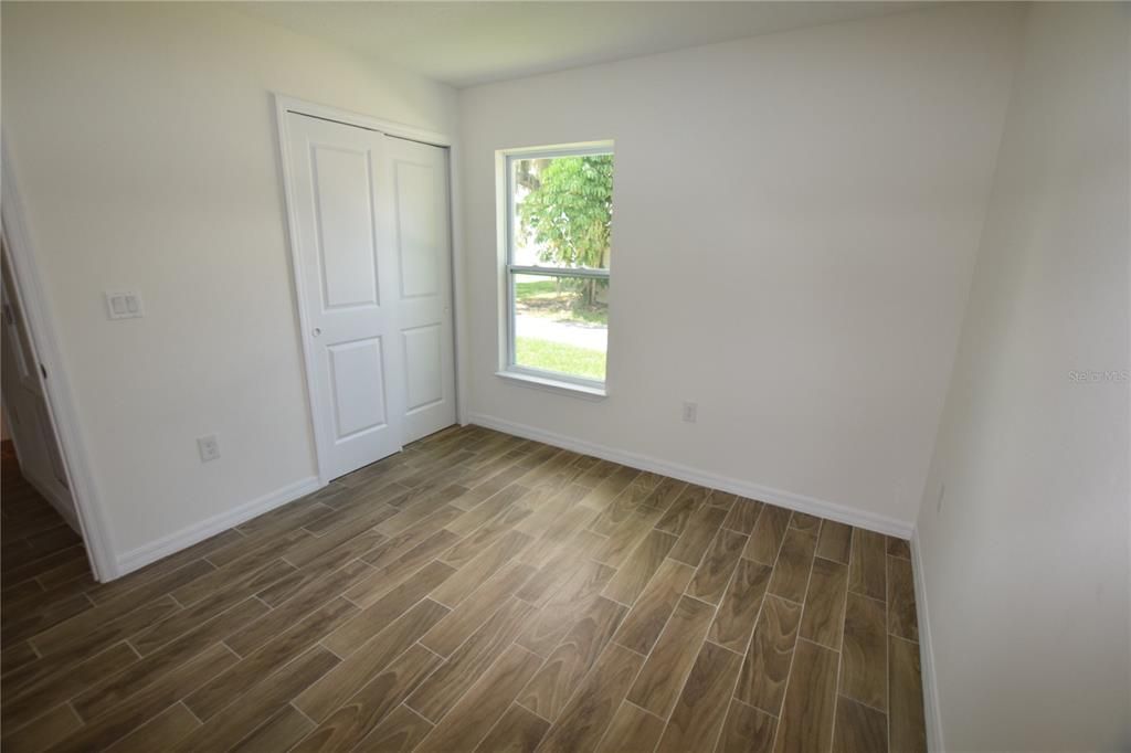 В аренду: $1,675 (3 спален, 2 ванн, 1040 Квадратных фут)