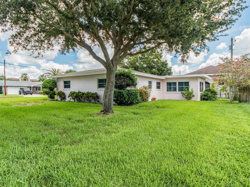 En Venta: $439,000 (2 camas, 2 baños, 1230 Pies cuadrados)