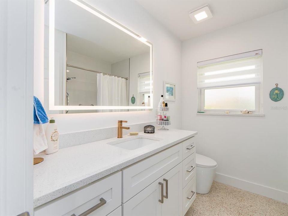 En Venta: $439,000 (2 camas, 2 baños, 1230 Pies cuadrados)