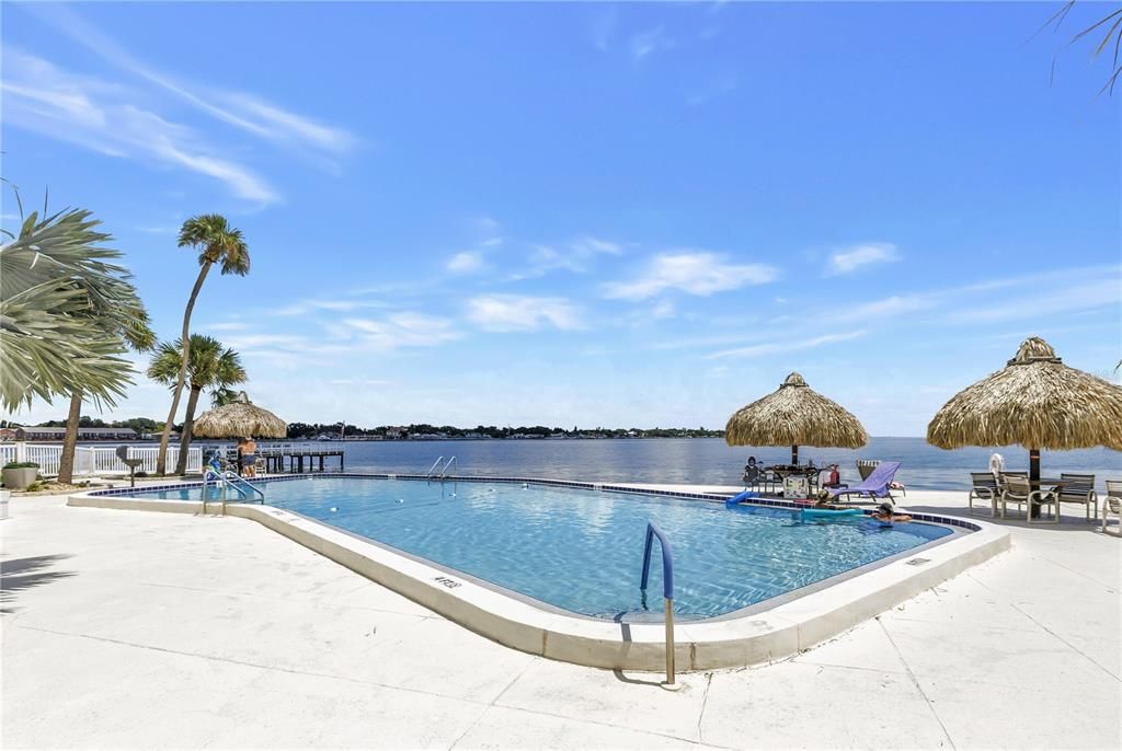 En Venta: $259,900 (2 camas, 2 baños, 1225 Pies cuadrados)