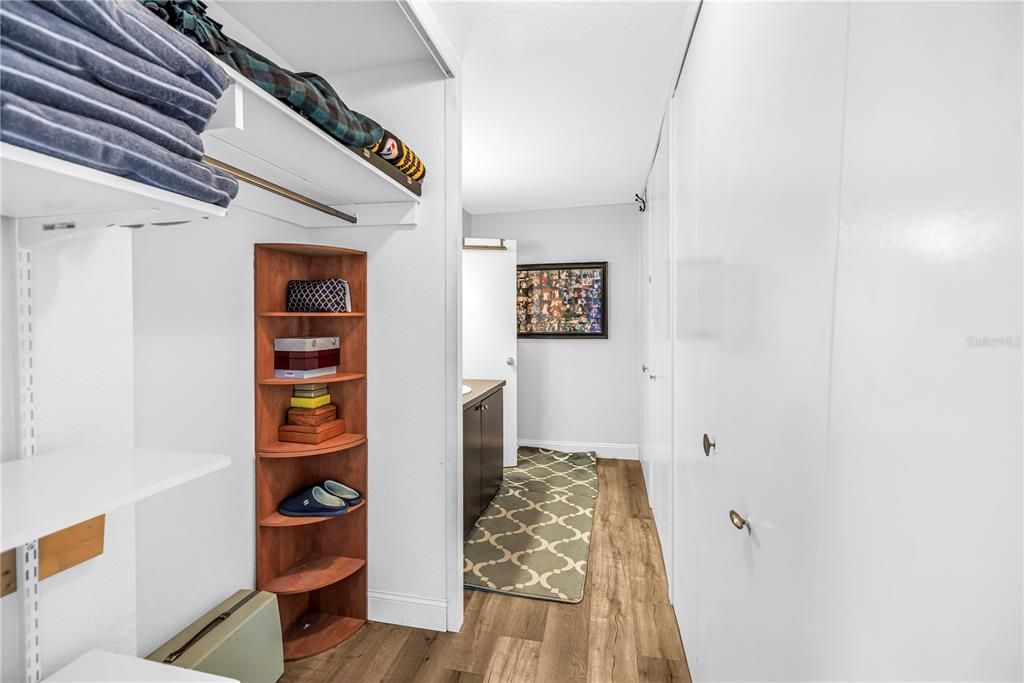 En Venta: $259,900 (2 camas, 2 baños, 1225 Pies cuadrados)
