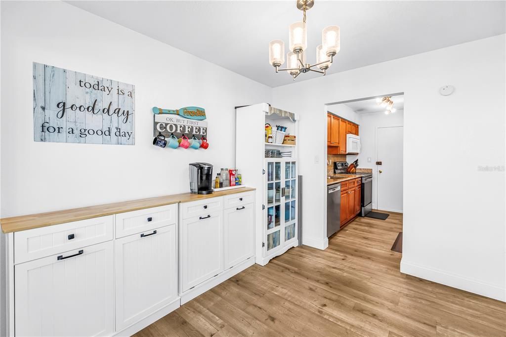 En Venta: $259,900 (2 camas, 2 baños, 1225 Pies cuadrados)