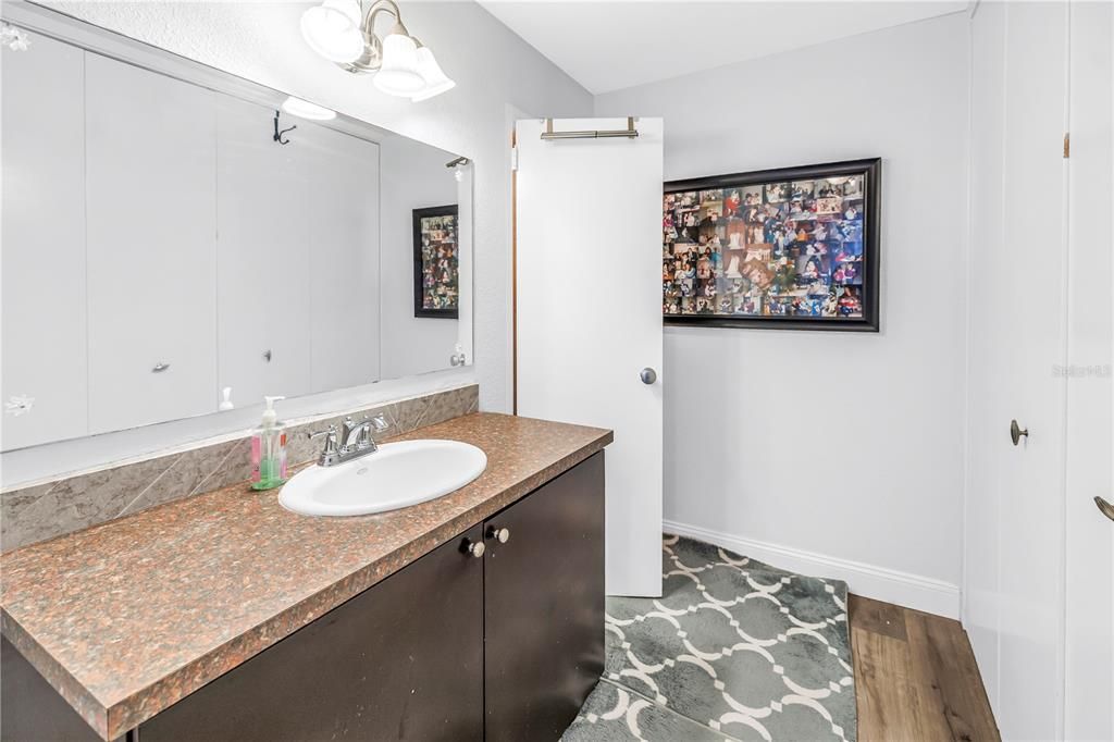 En Venta: $259,900 (2 camas, 2 baños, 1225 Pies cuadrados)