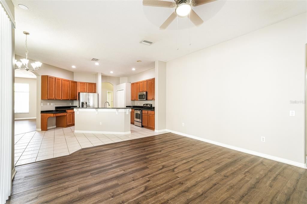 For Sale: $419,900 (4 beds, 3 baths, 2215 Square Feet)