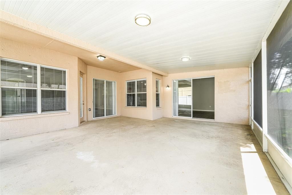 For Sale: $419,900 (4 beds, 3 baths, 2215 Square Feet)