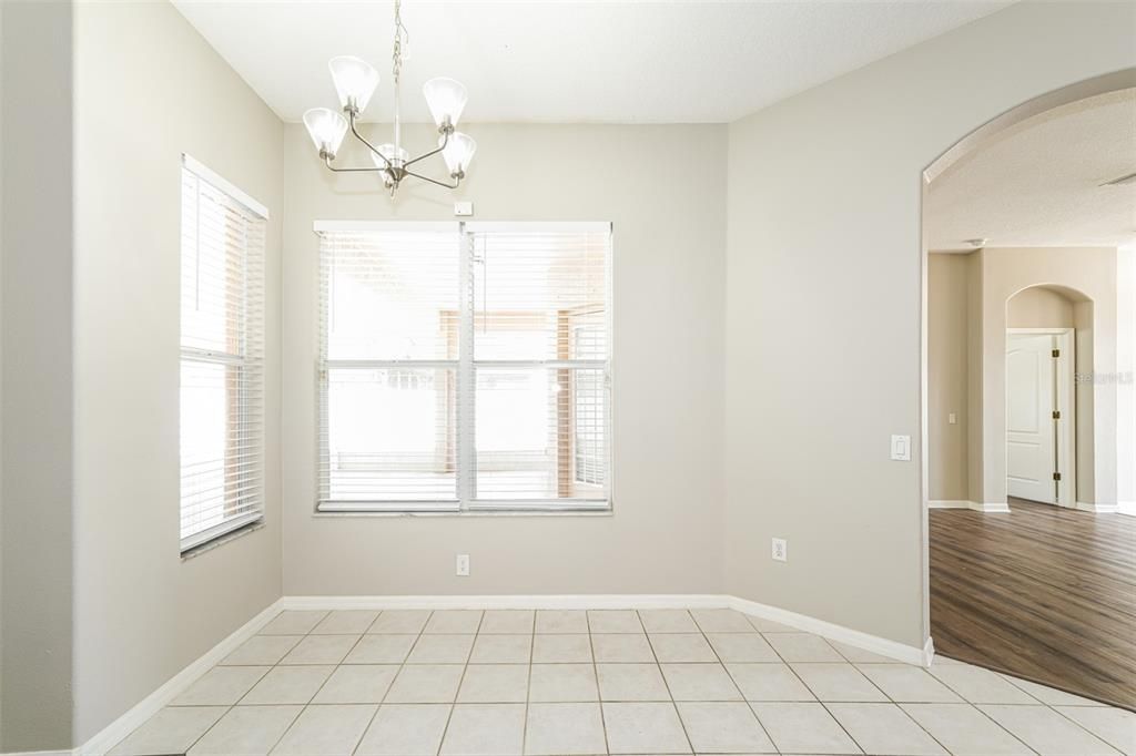 For Sale: $419,900 (4 beds, 3 baths, 2215 Square Feet)