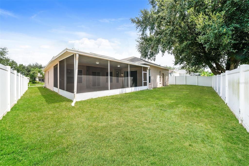 Active With Contract: $419,900 (4 beds, 3 baths, 2215 Square Feet)