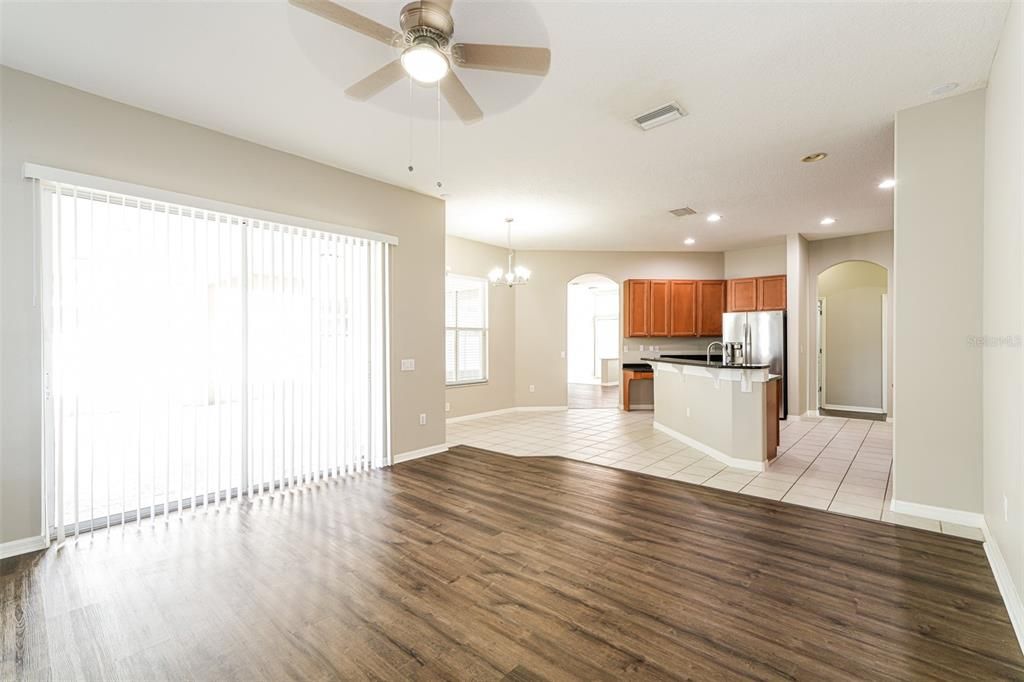 For Sale: $419,900 (4 beds, 3 baths, 2215 Square Feet)