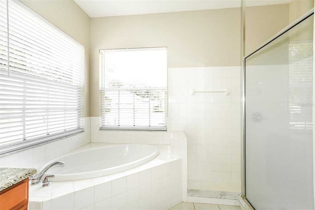 For Sale: $419,900 (4 beds, 3 baths, 2215 Square Feet)