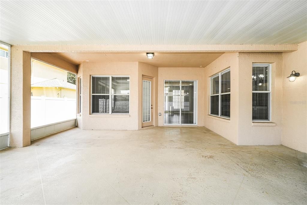 For Sale: $419,900 (4 beds, 3 baths, 2215 Square Feet)