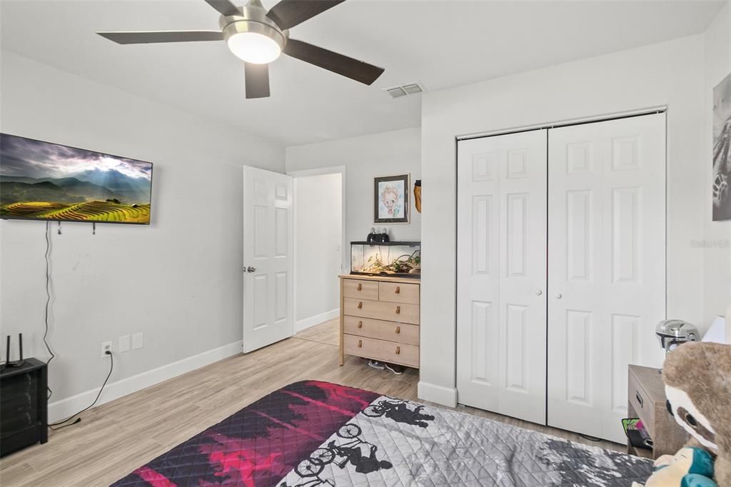 For Sale: $309,900 (3 beds, 2 baths, 1343 Square Feet)