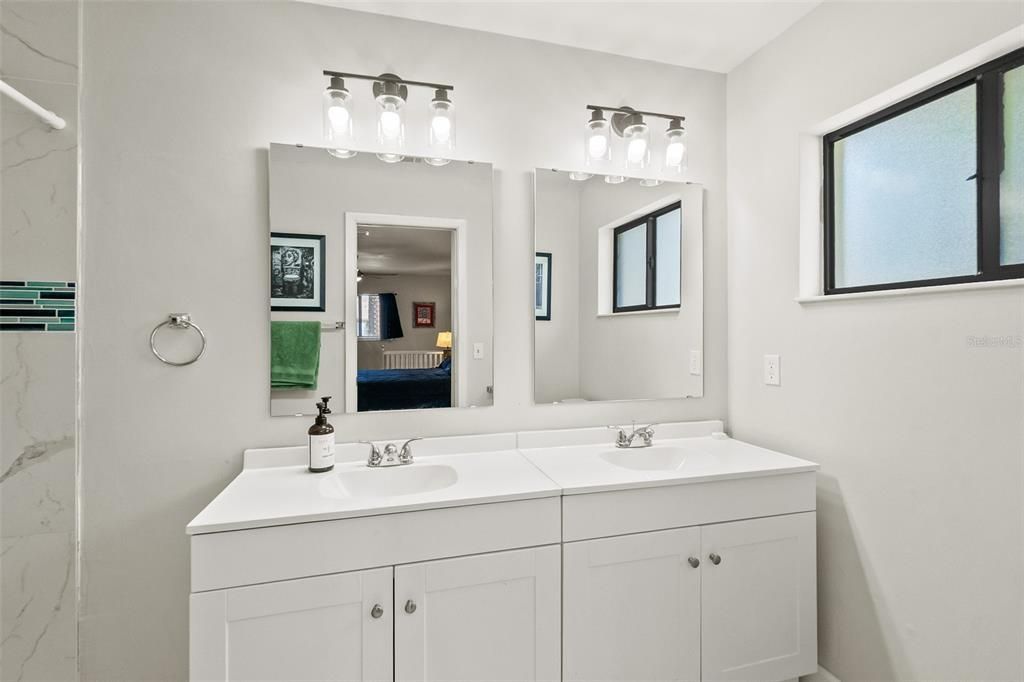 For Sale: $309,900 (3 beds, 2 baths, 1343 Square Feet)