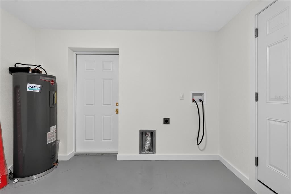For Sale: $549,990 (3 beds, 2 baths, 1725 Square Feet)