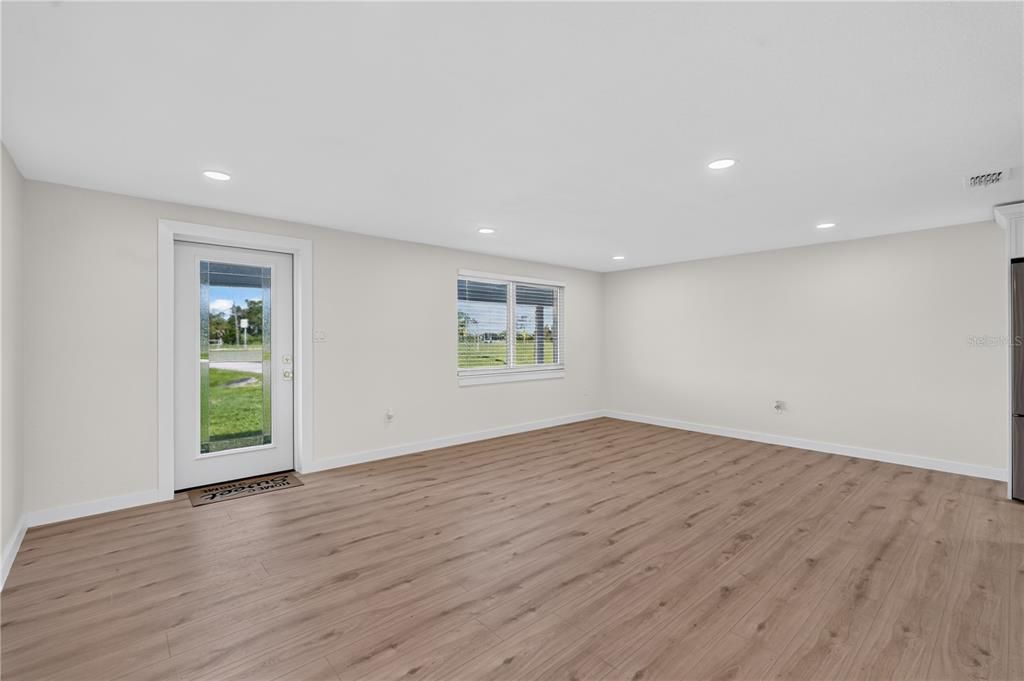 For Sale: $549,990 (3 beds, 2 baths, 1725 Square Feet)