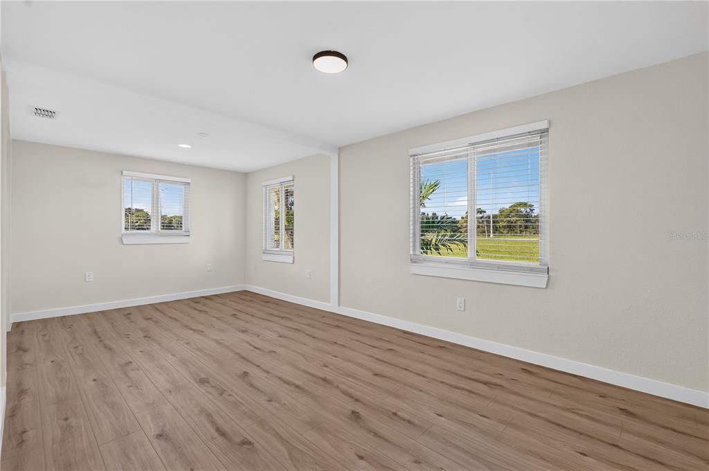 For Sale: $549,990 (3 beds, 2 baths, 1725 Square Feet)