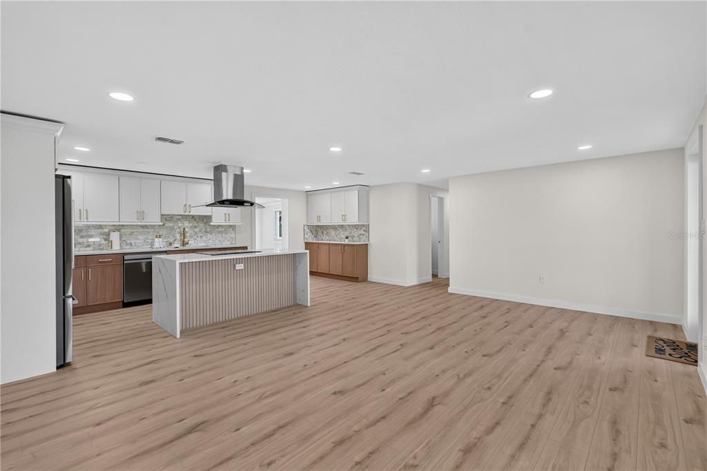 For Sale: $549,990 (3 beds, 2 baths, 1725 Square Feet)