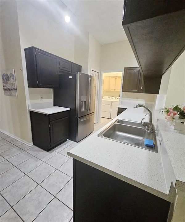 En Venta: $565,700 (4 camas, 2 baños, 2308 Pies cuadrados)