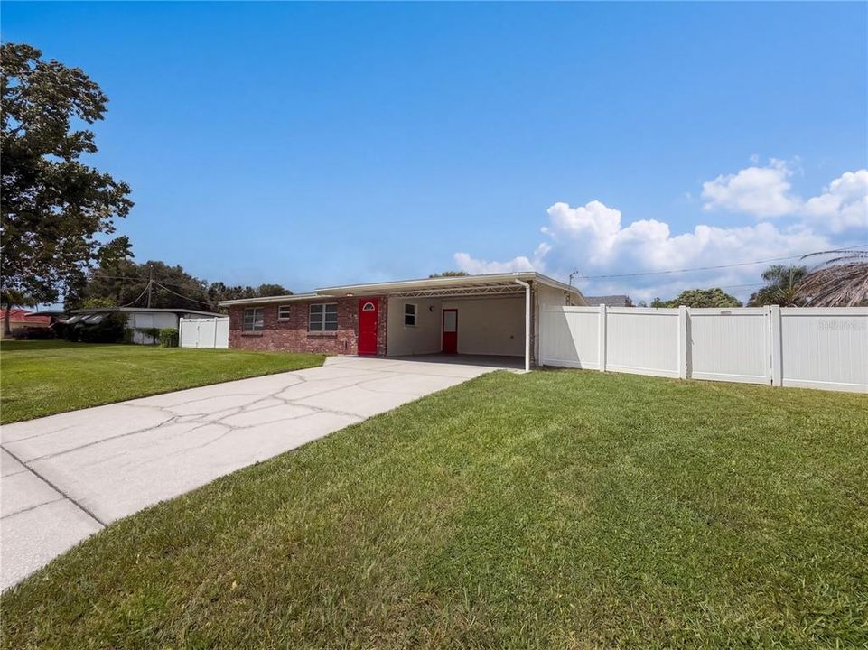 For Sale: $235,000 (3 beds, 2 baths, 1134 Square Feet)