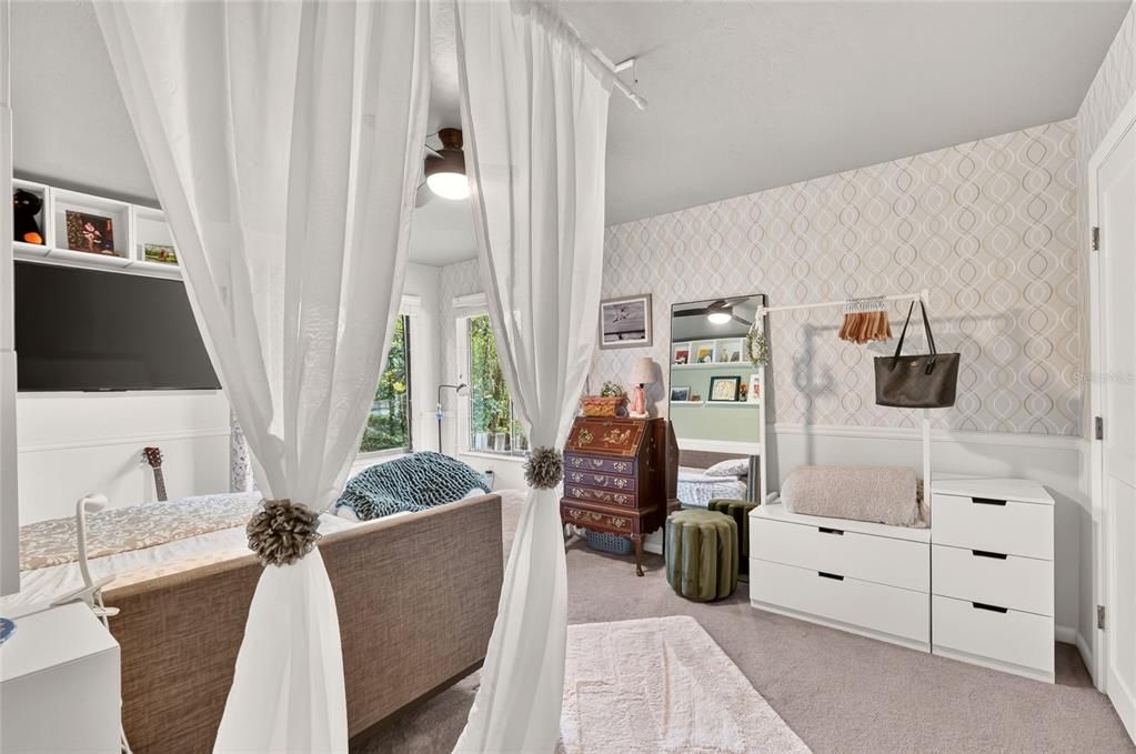En Venta: $749,000 (4 camas, 3 baños, 2734 Pies cuadrados)