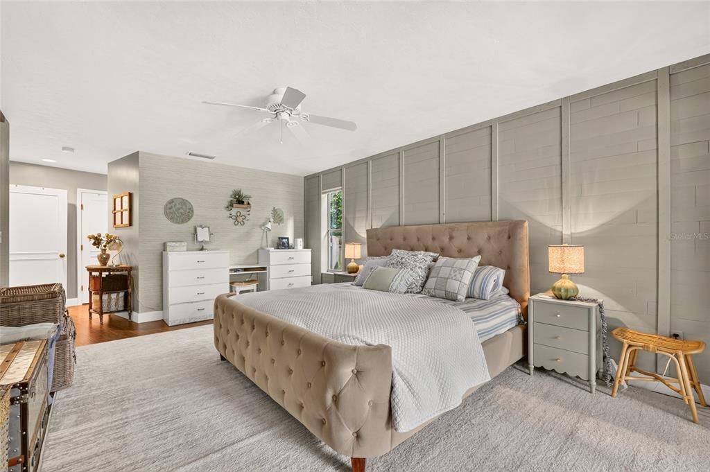 En Venta: $749,000 (4 camas, 3 baños, 2734 Pies cuadrados)